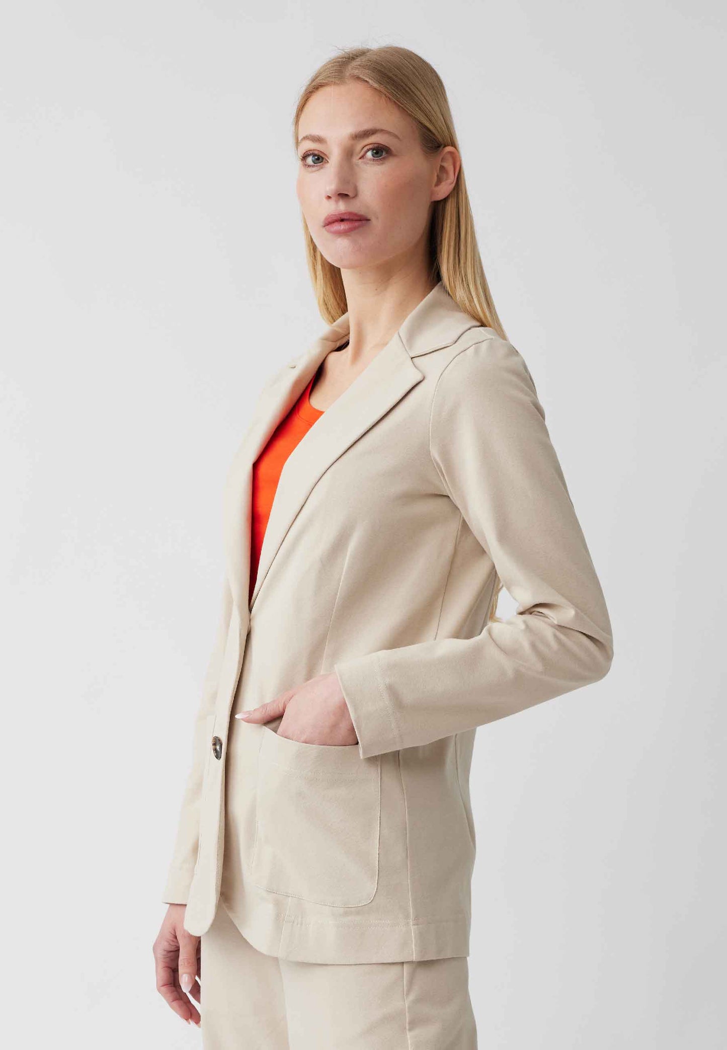 Blazer, model Susana
