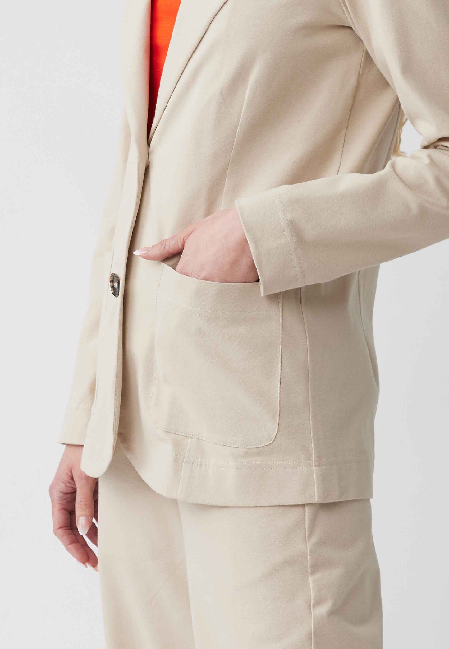 Blazer, model Susana