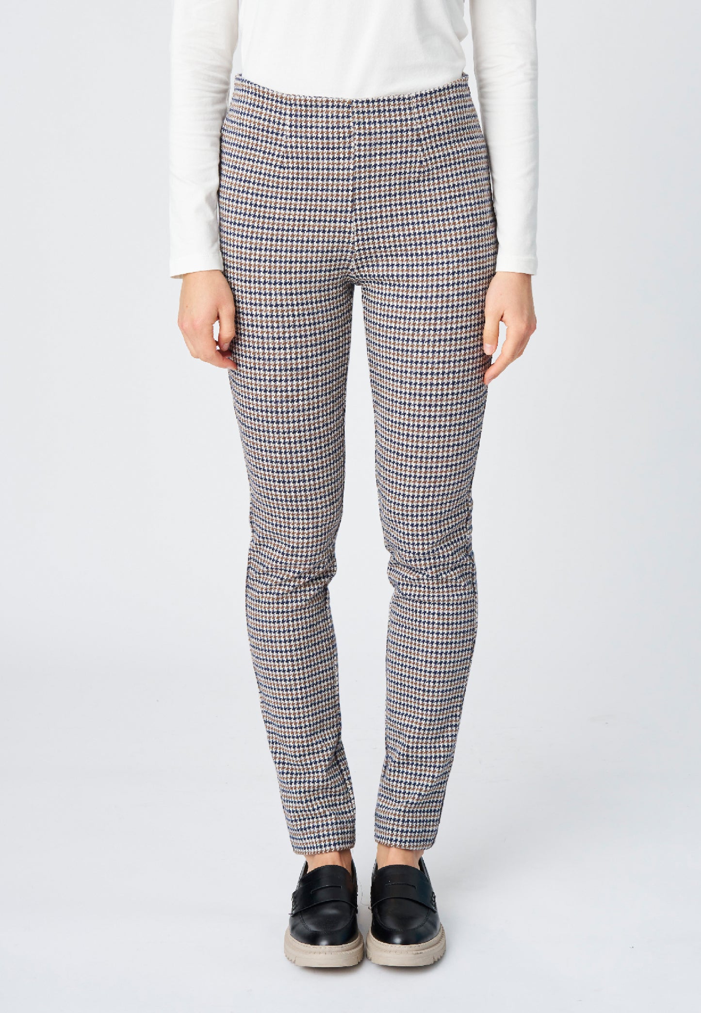 Hose, Modell Nola