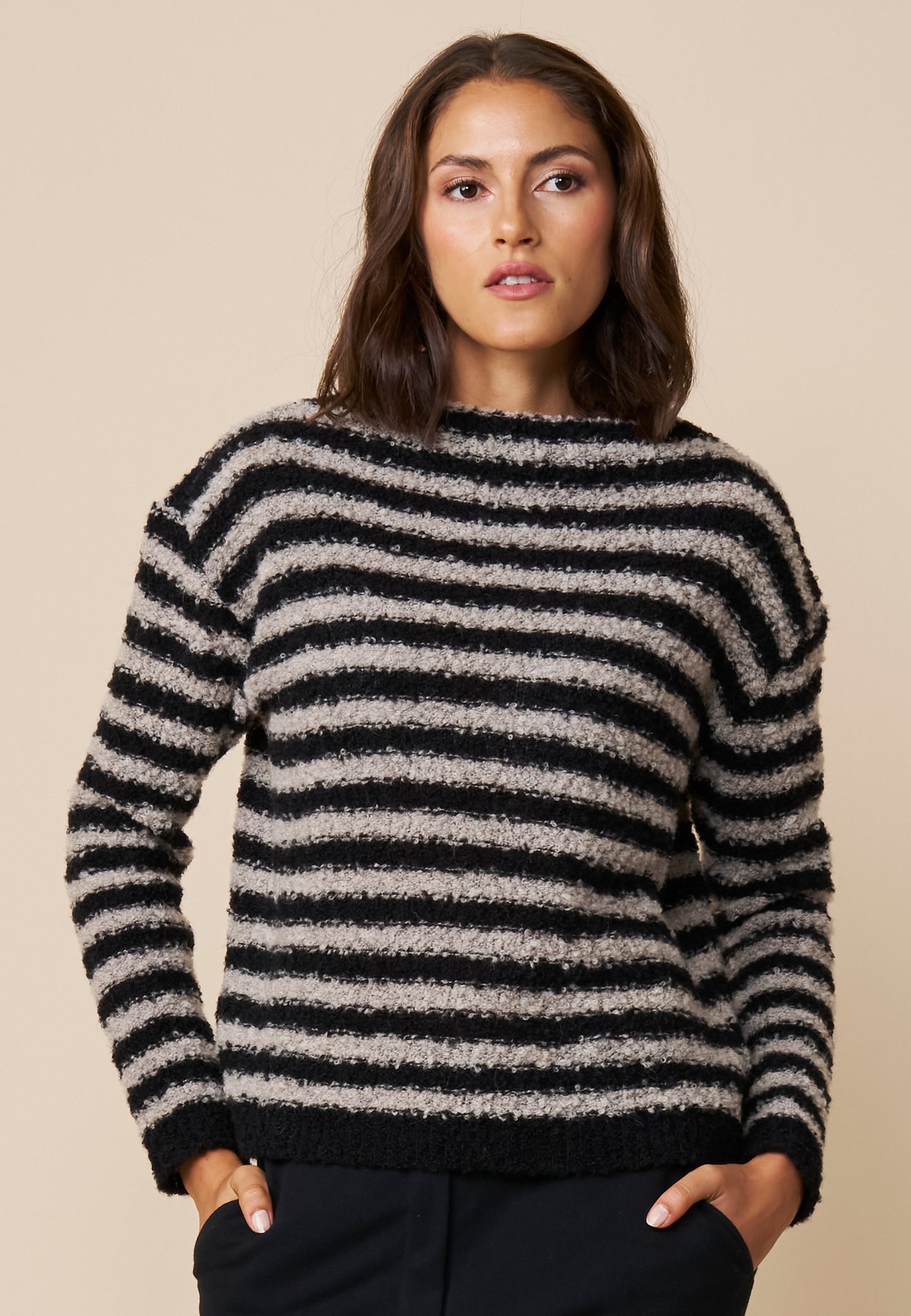 Pulli, Modell Dara