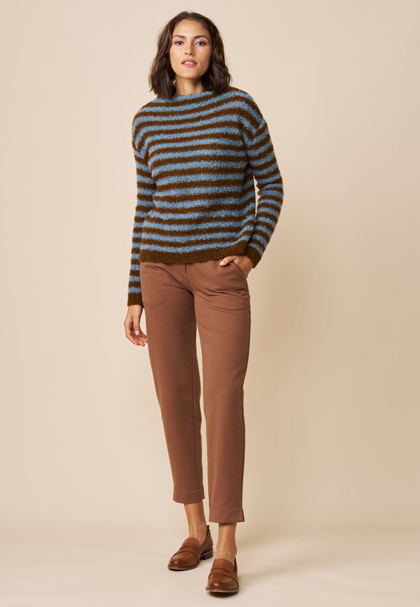 Pulli, Modell Dara
