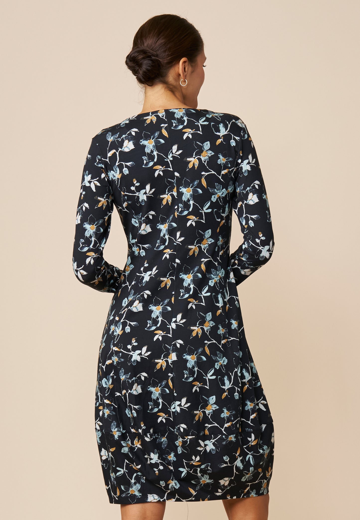 Kleid, Modell Miju