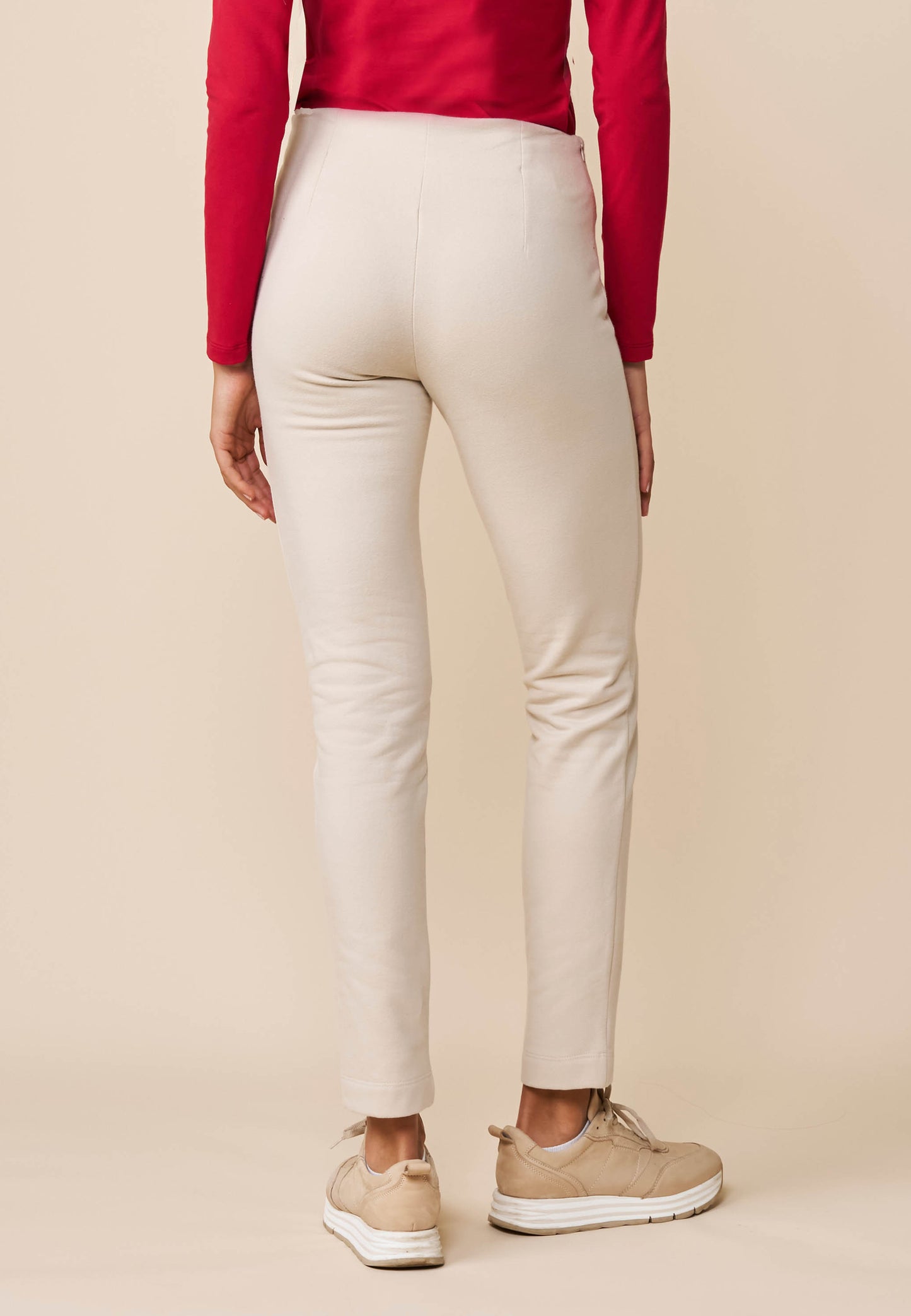 Hose, Modell Nola