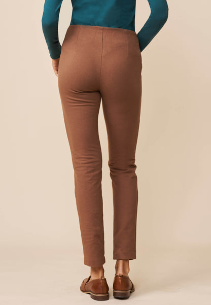 Hose, Modell Nola