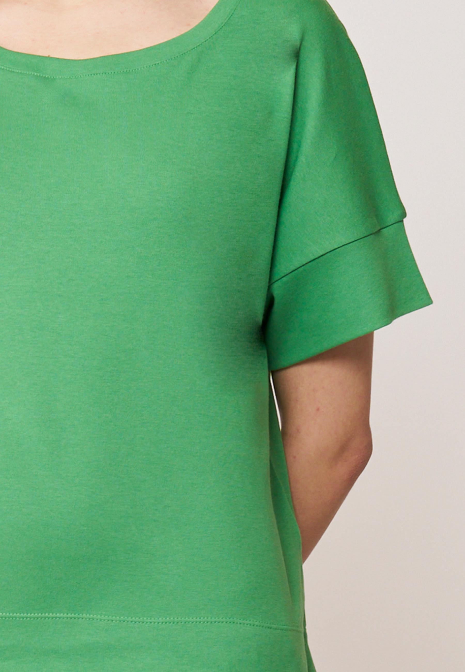 Shirt, Modell Valentina in frischem Grün mit rundem Halsausschnitt und kurzen Ärmeln mit doppelter Verstärkung