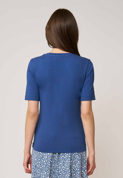 Shirt, Modell Vinnie in tiefem Blau mit halblangen Ärmeln und schmaler, unkomplizierter Passform aus weichem Stoff