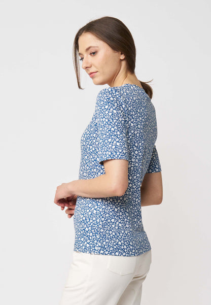 Shirt, Modell Vinnie in Blau mit weißem Blumenmuster, halblangen Ärmeln und angenehmer Passform für jeden Tag