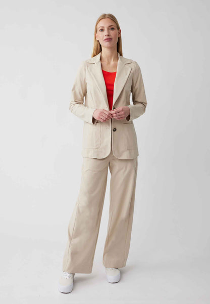 Blazer, model Susana
