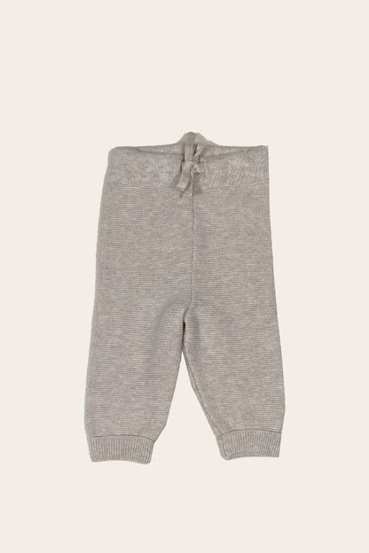 Hose Modell Luca graumelange gestrickt nachhaltig weich Bündchen Bindeband Bio Baumwolle